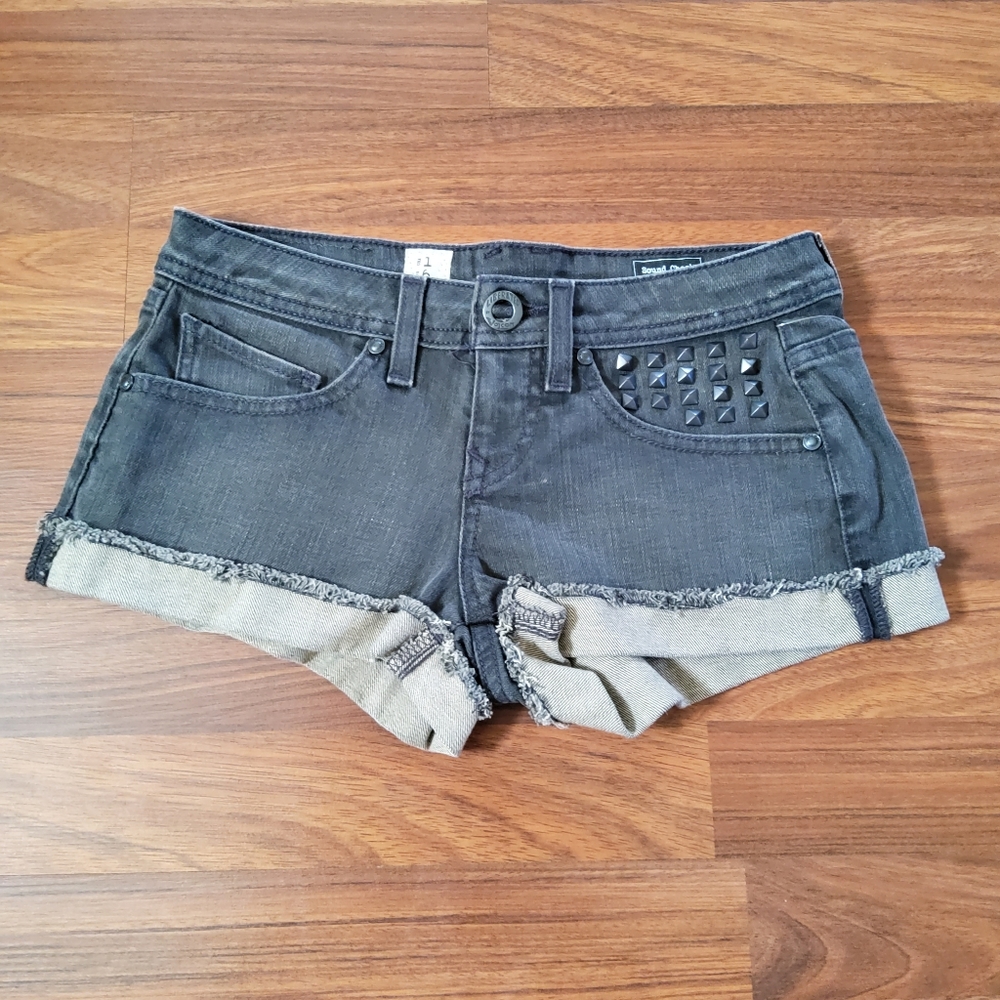 NWOT Volcom Sound Check Cuffed Denim Jean  Shorts Size 1